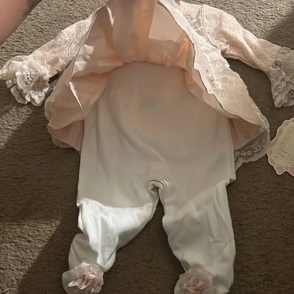 NEW! 3M lace onesie! - Picture 5 of 6